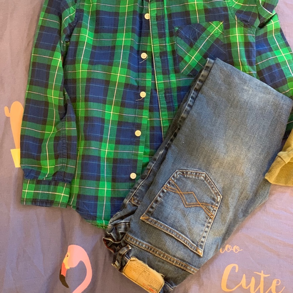 BOY’S CLOTHES - Picture 9 of 14